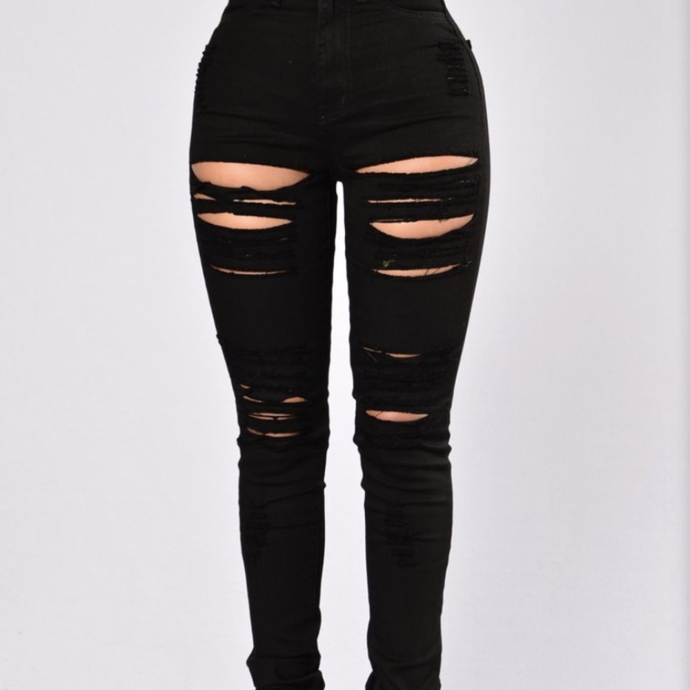 Fashion nova roll out jeans size 3